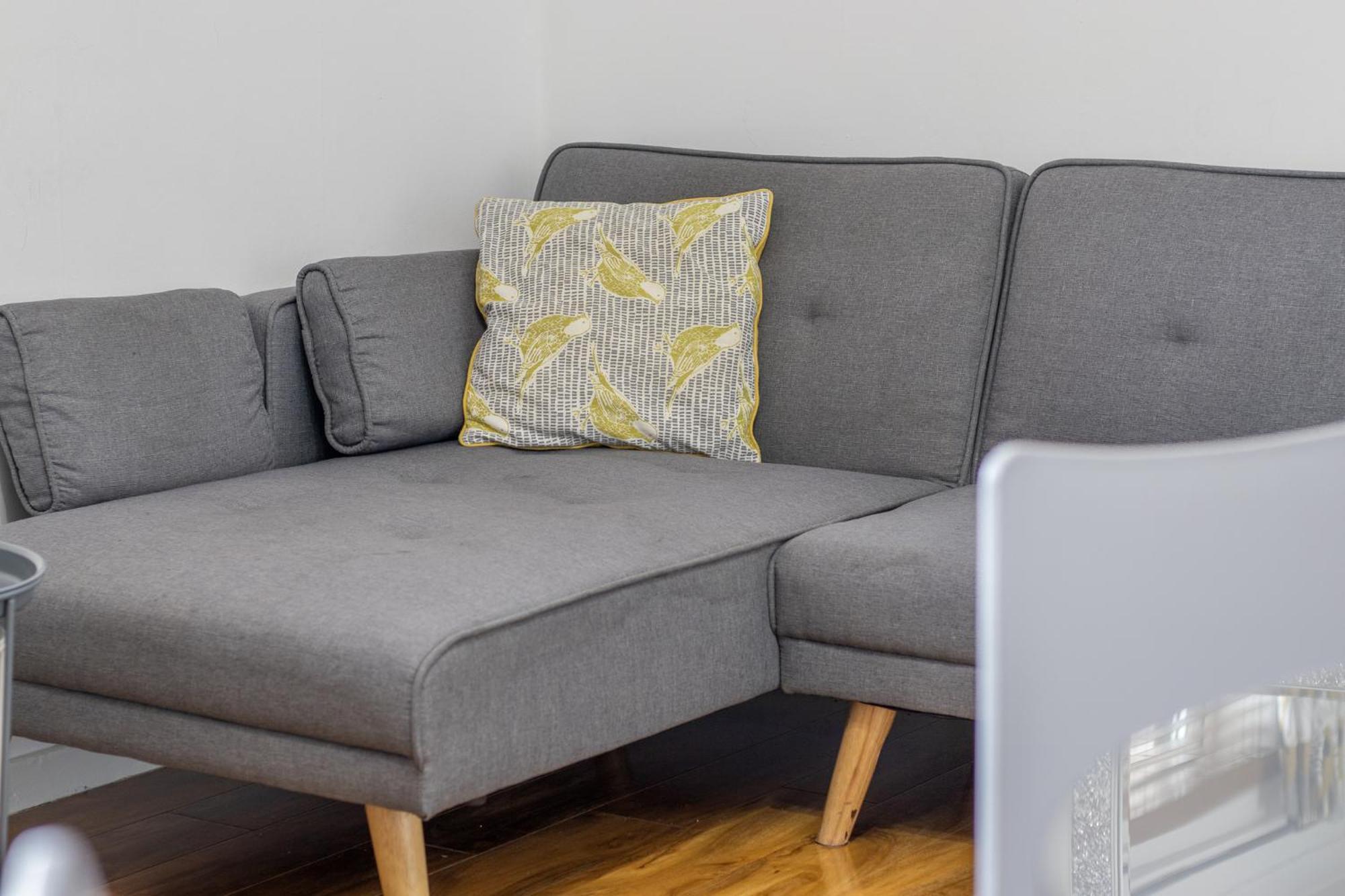 1 Bed Apartment Central Hamilton Free Wifi With Great Transport Links To Glasgow Exteriér fotografie