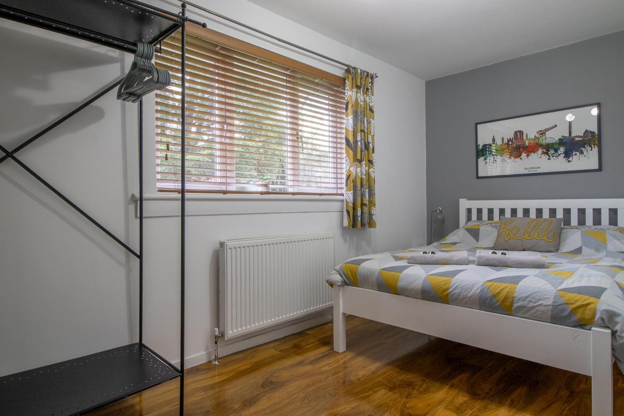 1 Bed Apartment Central Hamilton Free Wifi With Great Transport Links To Glasgow Exteriér fotografie
